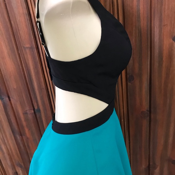 Marciano Dress - Picture 4 of 7